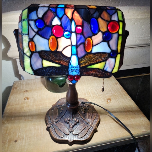 ❤️SOLD❤️ Tiffany Style Stained Glass Dragonfly Bankers Lamp - Picture 7 of 9